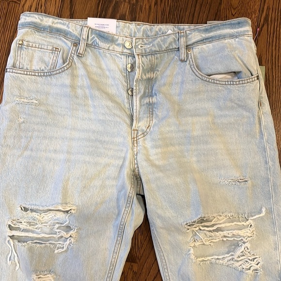 H&M & Denim 14 NWT Light Blue Distressed boyfriend jean - Picture 2 of 2